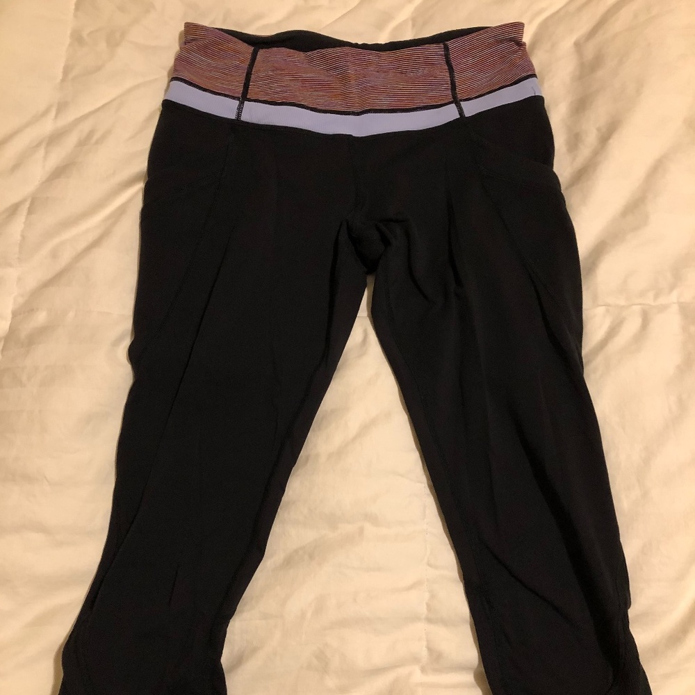 Lululemon crop leggings size 6